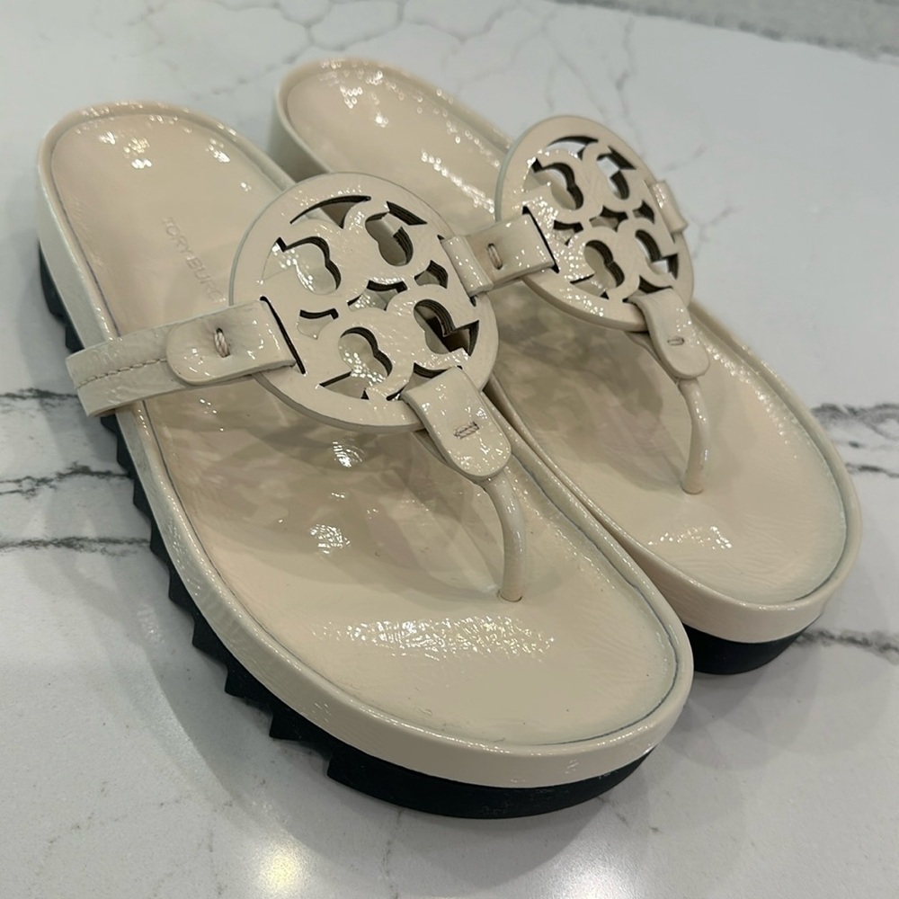 Miller cloud sandal size 7